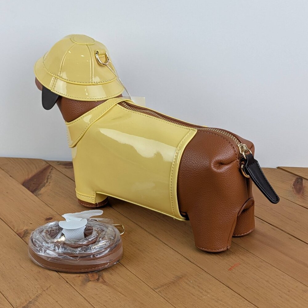 Novelty Dachshund Weiner Dog Crossbody Purse Yellow Raincoat Hat - Picture 4 of 7